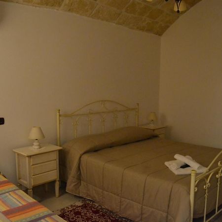 Al Borgo Antico Ristorante E B&B Crispiano Exterior photo