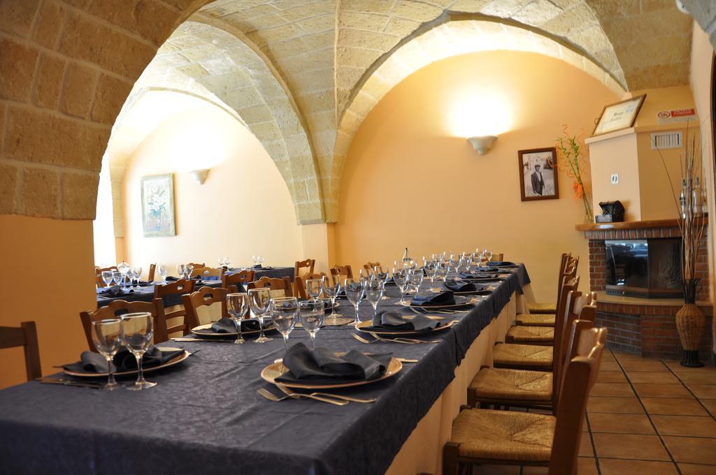 Al Borgo Antico Ristorante E B&B Crispiano Exterior photo